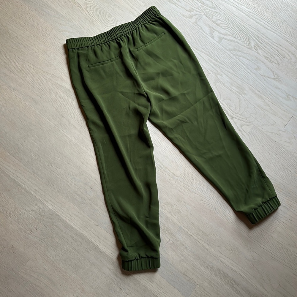 Green J crew pull on pants 4P